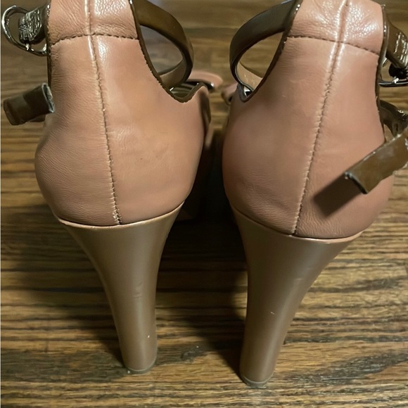 Jessica Simpson Heels - Picture 7 of 11